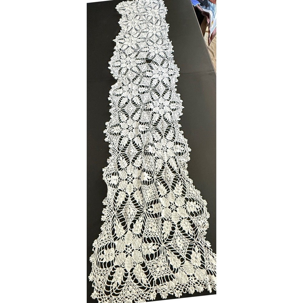 Vintage White Crochet Lace Runner 65x13‎ Floral Medallion Boho Wedding Decor